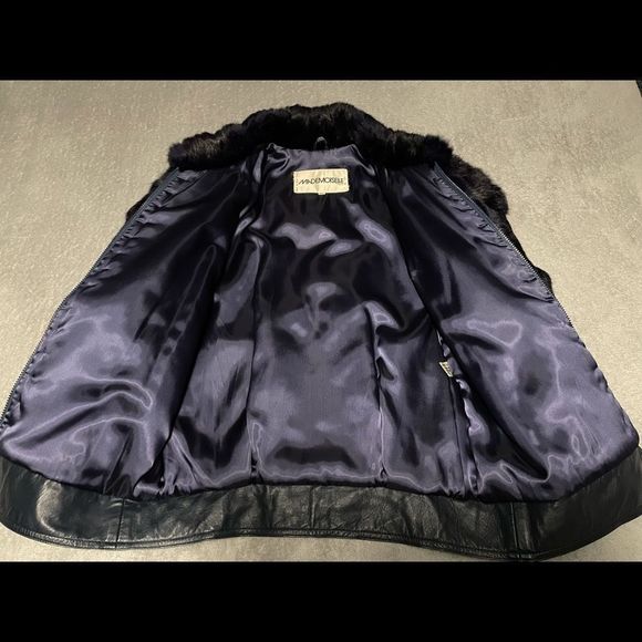 𝅺Vintage Mademoiselle rabbit fur jacket size medium. EUC. - Picture 2 of 8